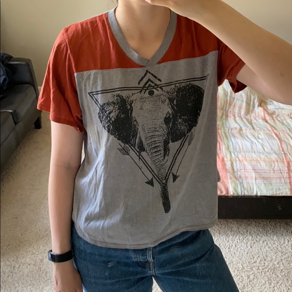 Artwork Elephant Design Graphic Tee